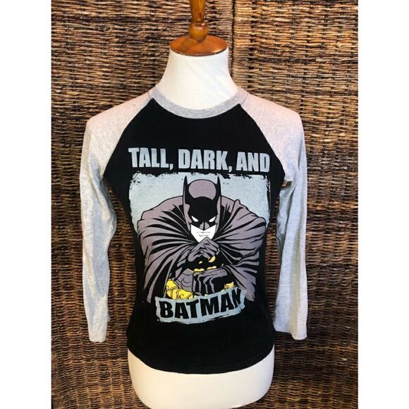 🎈EUC! Batman Shirt Youth M🎈Clearance item! 2/$15-3/$25 - Picture 4 of 7